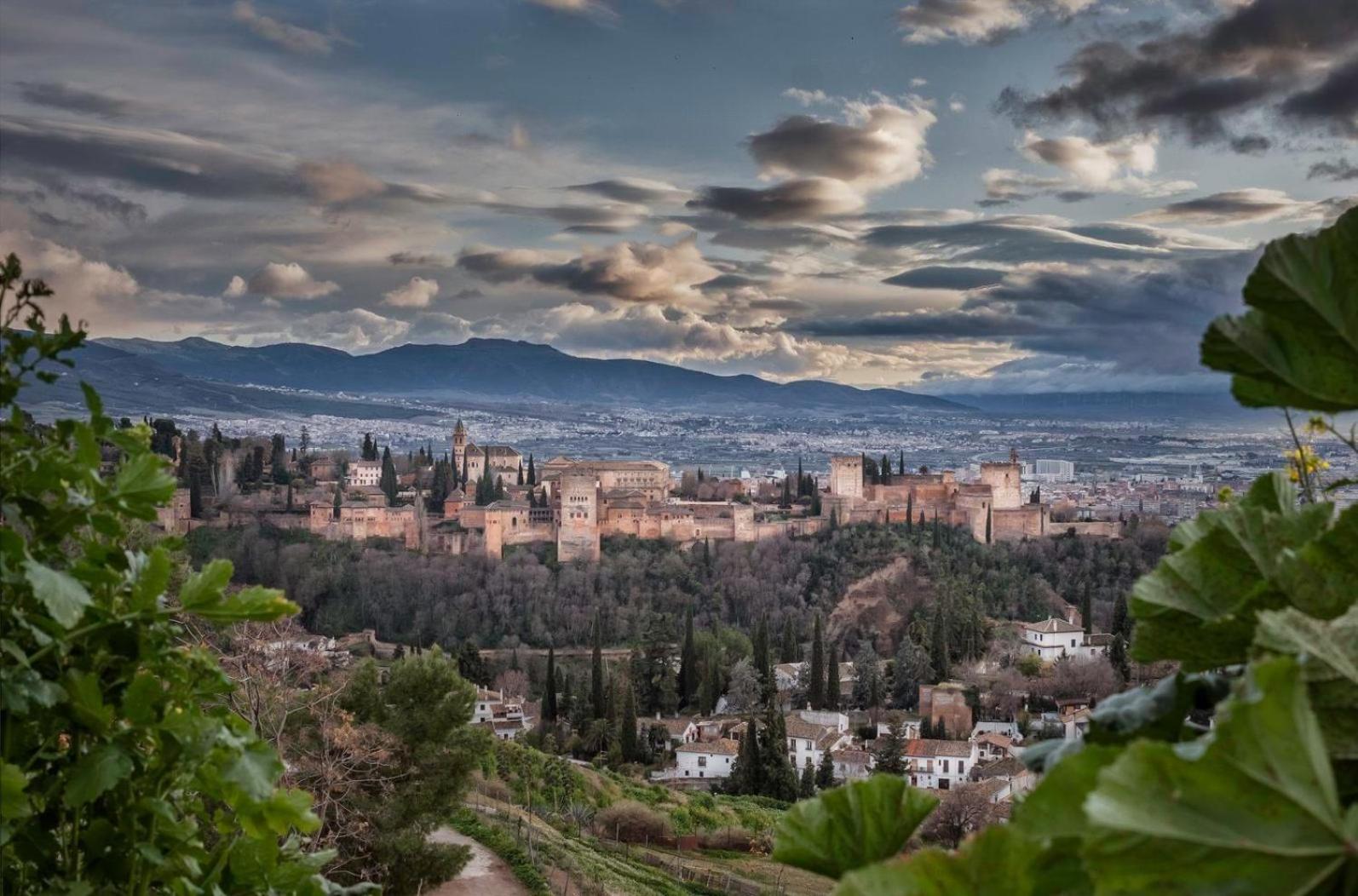 Acogedor Y Silencioso Duplex Albaicin, Cerca Del Mirador De San Nicolas غرناطة المظهر الخارجي الصورة